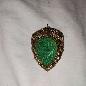 Jade color broach